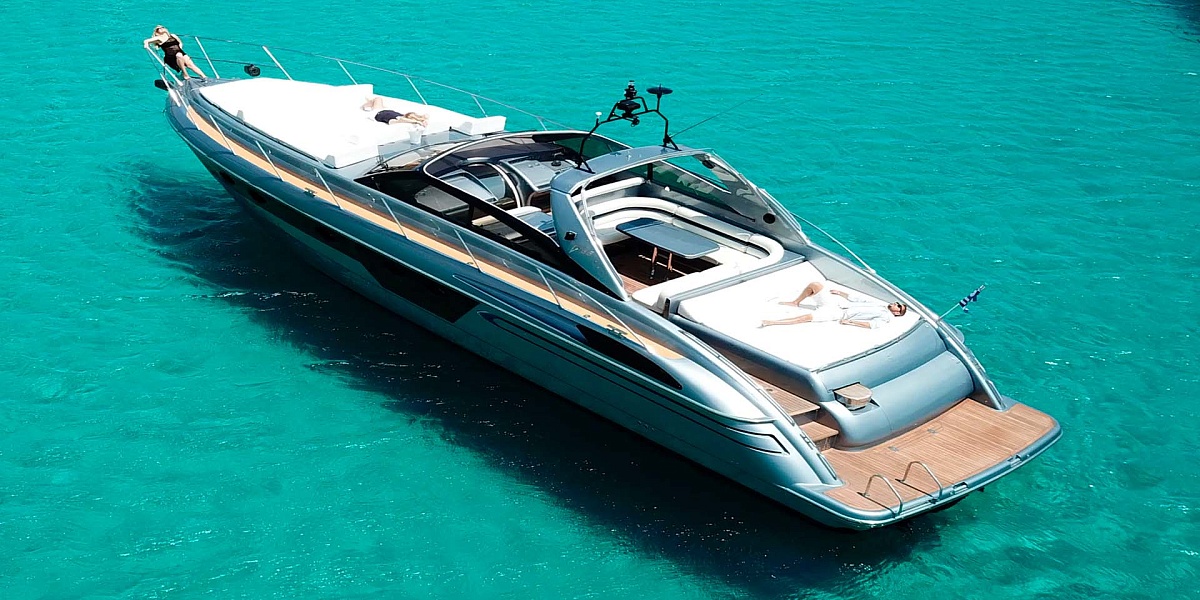 Аренда моторной яхты Princess V55 на Миконосе, Греция